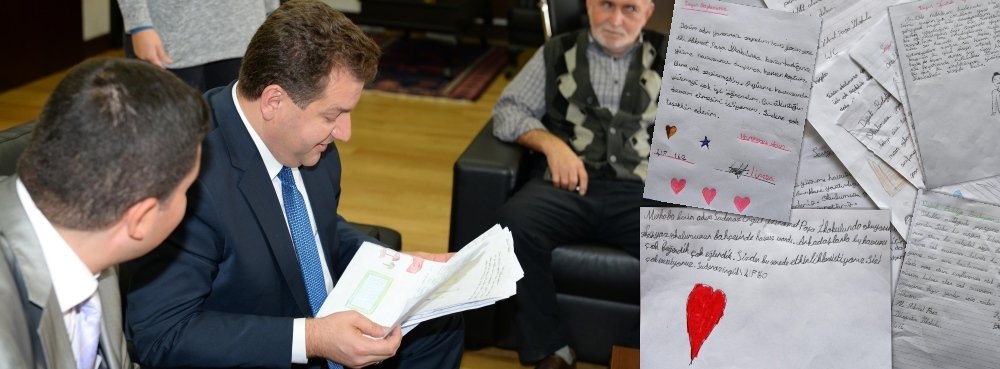 Mektuplar Başkan Yılmaz'ı duygulandırdı